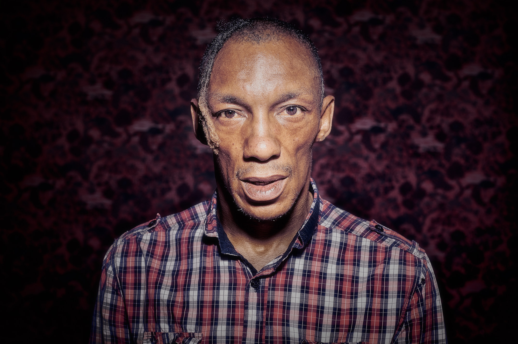 Tricky anuncia novo disco e lança single Célula POP Tricky anuncia novo disco e lança single Célula POP