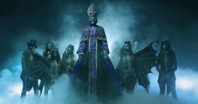 Ghost chega ao primeiro lugar com novo álbum
