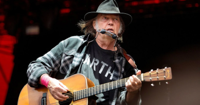 O imparável Neil Young volta com força
