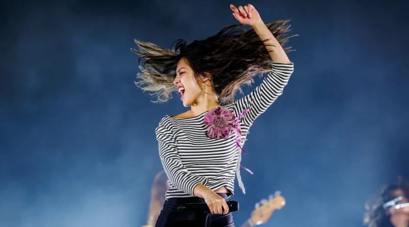 Olivia Rodrigo brilha intensamente em novo disco