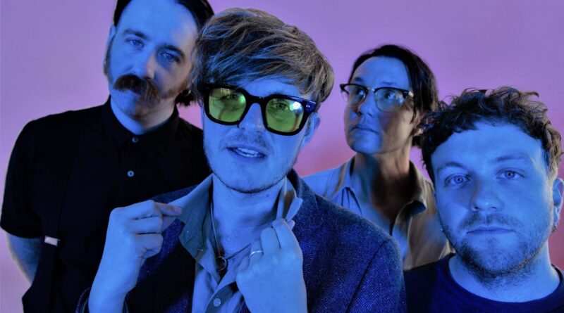 O rock moderno e vibrante do Yard Act