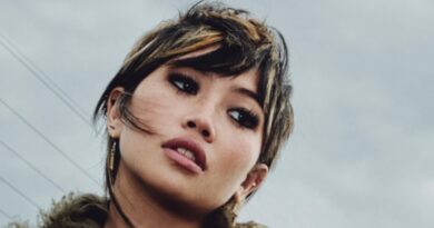 Beabadoobee sobe o volume em novo álbum