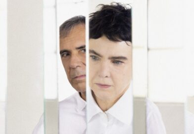 Adriana, Arnaldo e a linha alternativa do tribalismo