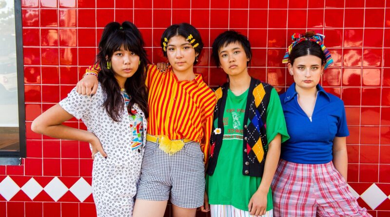 Terceiro disco eleva a prateleira das Linda Lindas