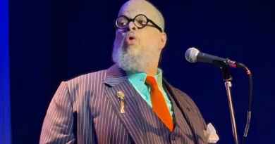 Ed Motta em modo electrofunk lo-fi