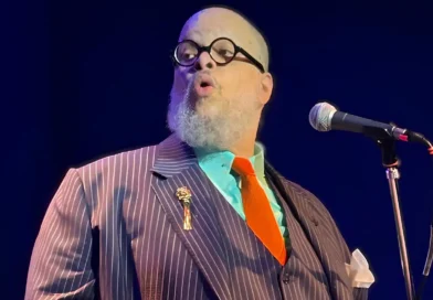 Ed Motta em modo electrofunk lo-fi